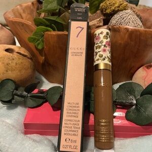 Gucci Concentré de Beauté Multi-Use Longwear Concealer-Deep 53N